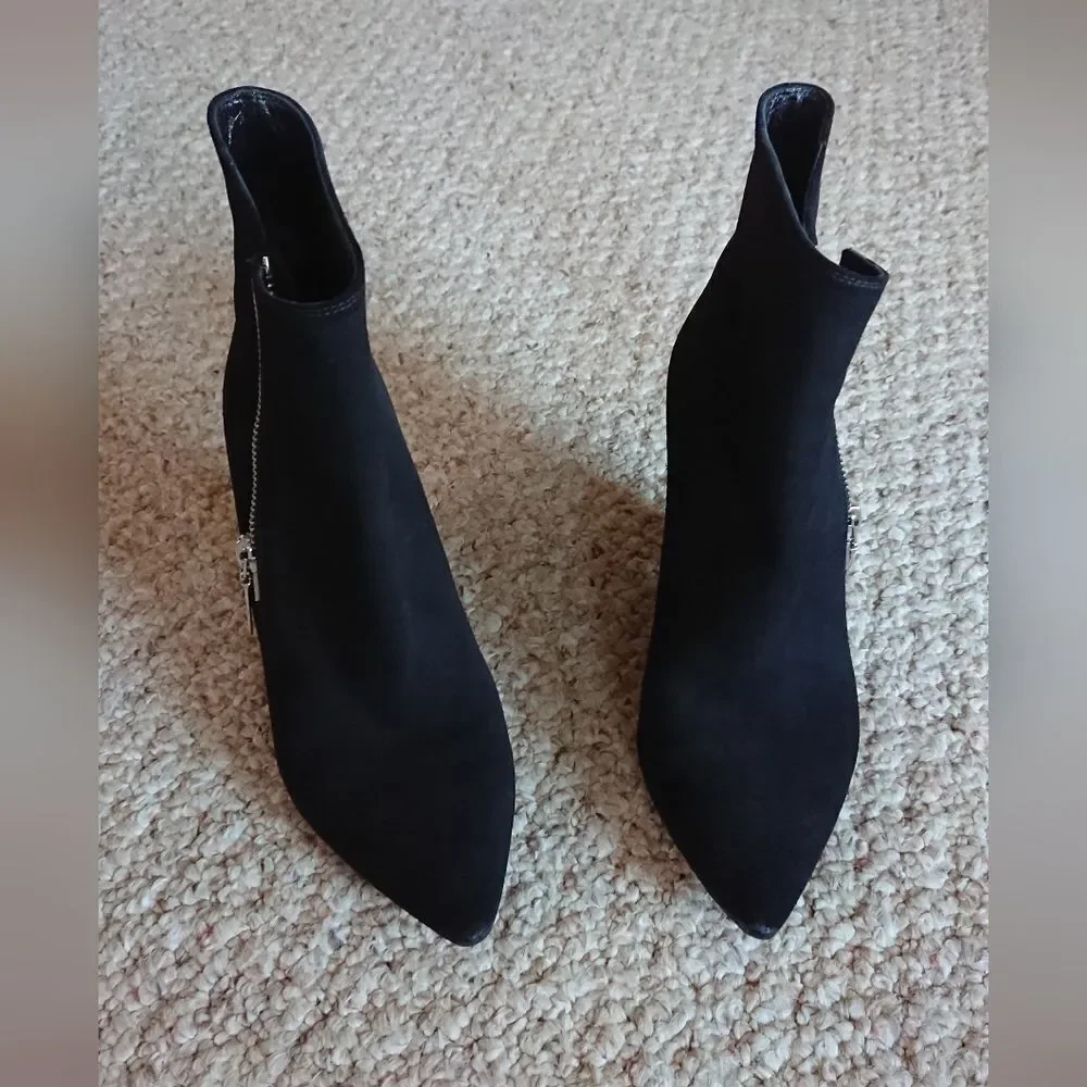 Saint Laurent Niki Asymmetric black Suede Ankle Boot size 36.5 - Picture 3 of 16